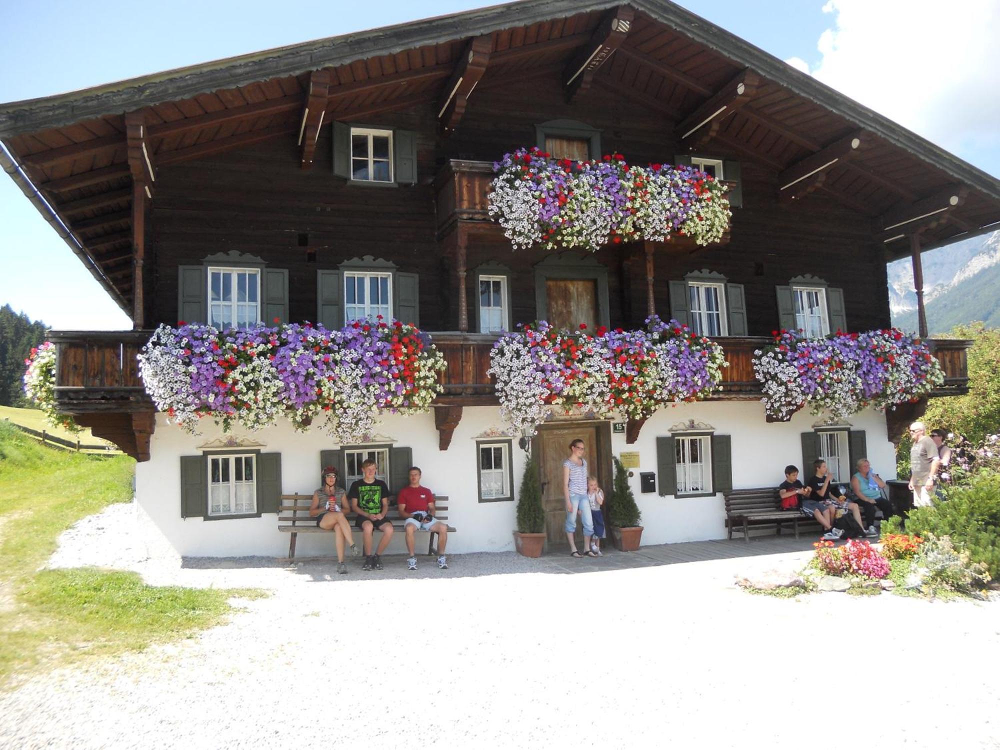 Landgasthof Pfarrwirt Hotel Thiersee Luaran gambar