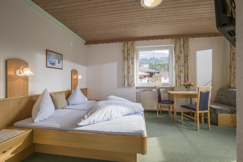 Landgasthof Pfarrwirt Hotel Thiersee Luaran gambar