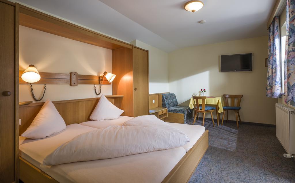 Landgasthof Pfarrwirt Hotel Thiersee Luaran gambar